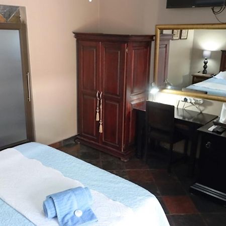 פאלאבורווה Royal Game Guest House מראה חיצוני תמונה