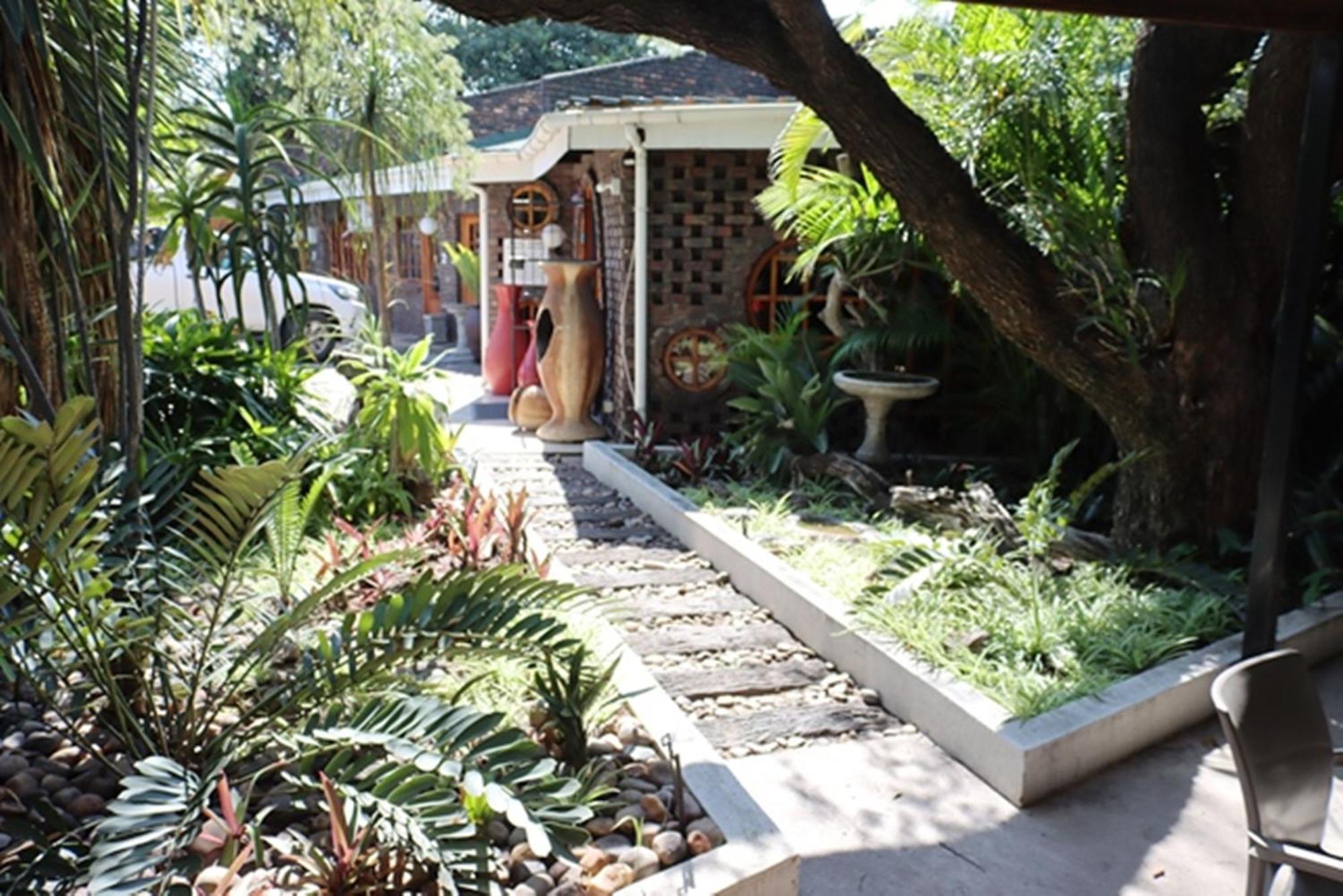פאלאבורווה Royal Game Guest House מראה חיצוני תמונה