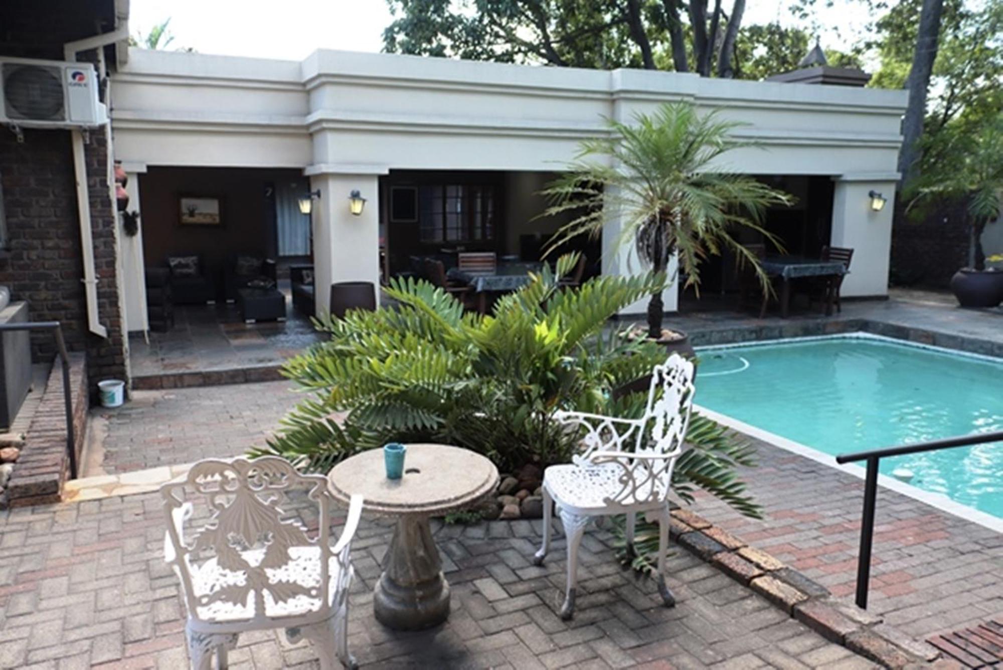 פאלאבורווה Royal Game Guest House מראה חיצוני תמונה